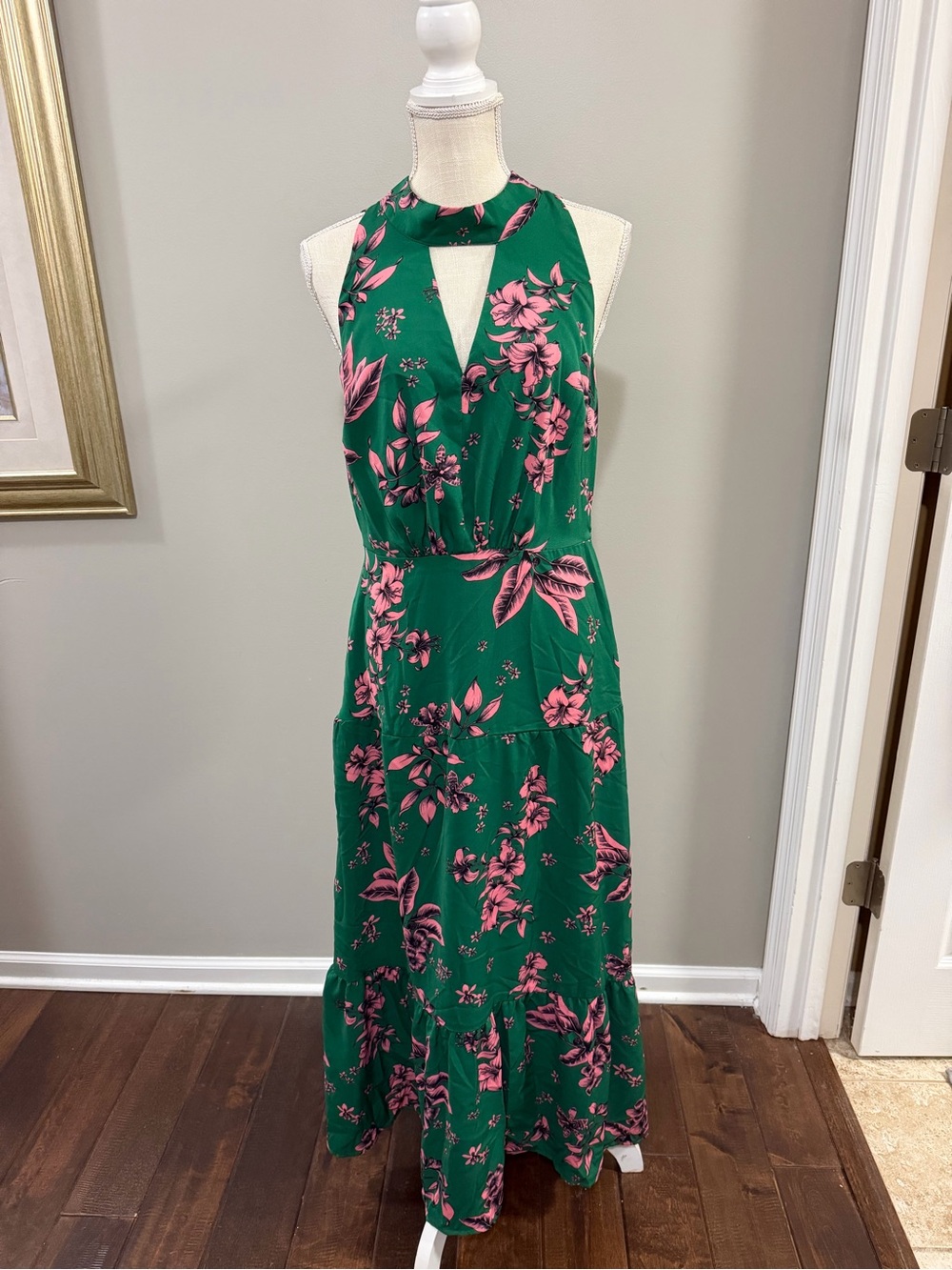 Sam Edelman Green Floral Halter Maxi Dress with Pink Flowers. Size 8